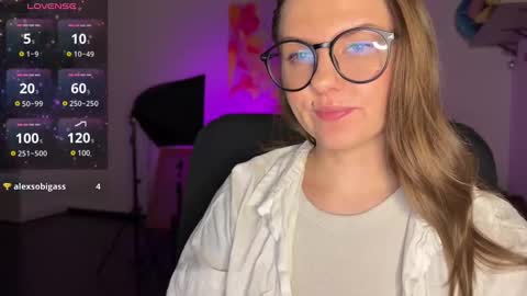  HADLY today day-off see u online 0112  online show from 28, 2, 2025