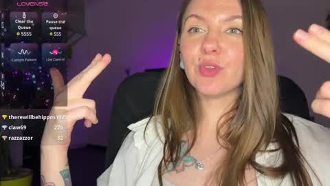  HADLY today day-off see u online 0112  online show from 11, 3, 2025