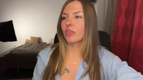  HADLY today day-off see u online 0112  online show from 14, 9, 2025