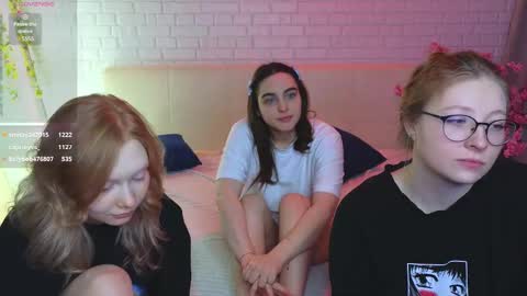 Merlizz Eva Jane Mila Nicole  left to right  online show from 17, 2, 2025