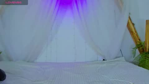 Snapshot of _redmoon chatting on 1, 12, 2025 Moon online show from 1, 12, 2025