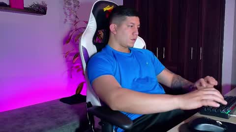 Roberto online show from 24, 10, 2025