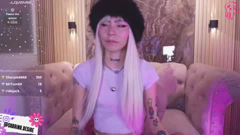 Snapshot of _sabrinaa_1 chatting on 4, 11, 2025 Sabrina online show from 4, 11, 2025