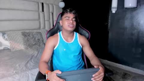 _sammy_ice online show from 8, 3, 2025