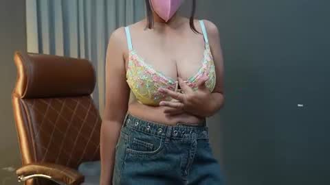 Snapshot of _savy_ chatting on 18, 7, 2026 Savreen online show from 18, 7, 2026