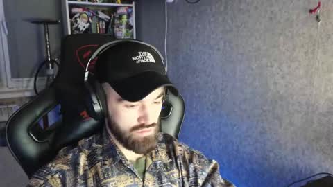 Snapshot of _serious_man chatting on 19, 12, 2025 Ask me online show from 19, 12, 2025