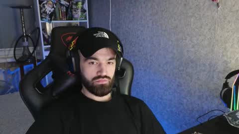 Snapshot of _serious_man chatting on 21, 12, 2025 Ask me online show from 21, 12, 2025