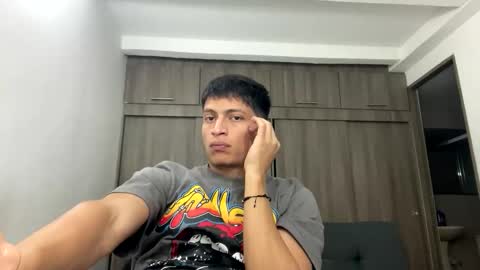 Juan Pablo-independent model online show from 5, 2, 2026