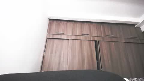 Juan Pablo-independent model online show from 7, 3, 2026