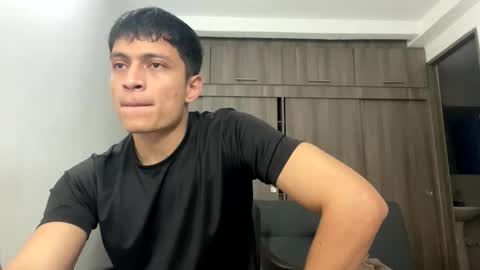 Juan Pablo-independent model online show from 19, 3, 2026