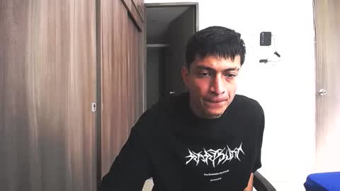 Juan Pablo-independent model online show from 16, 5, 2026