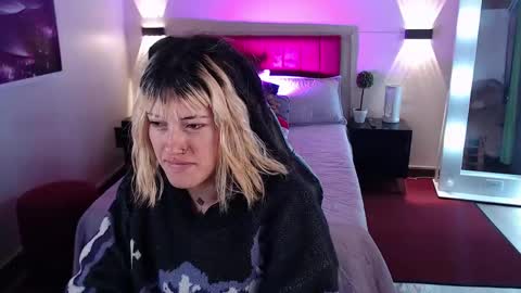 _sharlotte777 online show from 12, 3, 2025