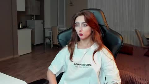 Snapshot of _silverdream chatting on 24, 2, 2025 _silverdream online show from 24, 2, 2025