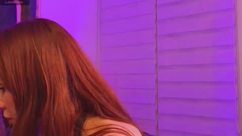 _silvia_vega_ online show from 8, 6, 2026
