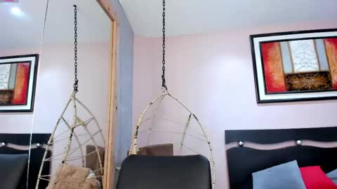 Snapshot of _sofia_cruz chatting on 7, 6, 2026 640 200 online show from 7, 6, 2026