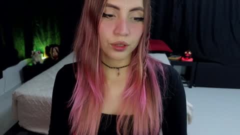 Snapshot of _sofiapink chatting on 8, 12, 2024 Sofia online show from 8, 12, 2024