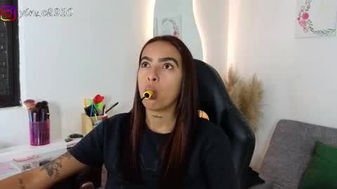 Snapshot of _sophiebrown__ chatting on 13, 12, 2024 Andrea  The Next Stream  Wednesday online show from 13, 12, 2024