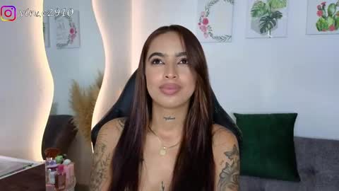 Snapshot of _sophiebrown__ chatting on 11, 1, 2025 Andrea  The Next Stream  Wednesday online show from 11, 1, 2025