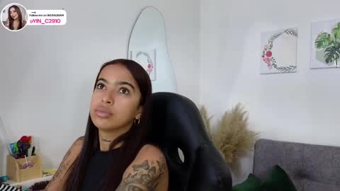 Snapshot of _sophiebrown__ chatting on 22, 1, 2025 Andrea  The Next Stream  Wednesday online show from 22, 1, 2025