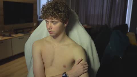 OLIVERpvt is open online show from 20, 2, 2025