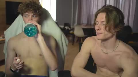 OLIVERpvt is open online show from 28, 2, 2025