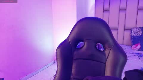 Snapshot of _sowy_venus_ chatting on 15, 6, 2026 V E N U S online show from 15, 6, 2026