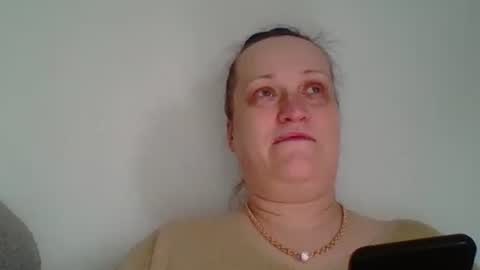 Melisa online show from 1, 2, 2025