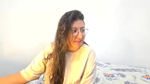 _sweet_melodyy online show from 25, 5, 2026