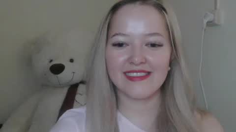 _sweet_smile_ online show from 2, 8, 2026