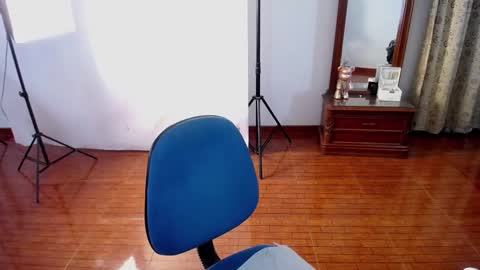 _the_dark_side_of_the_moon_ online show from 16, 2, 2025