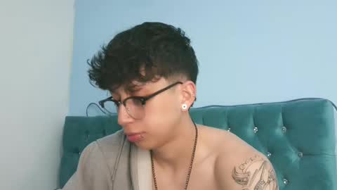 Thomas online show from 17, 4, 2026