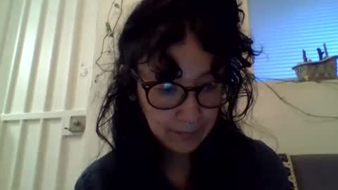 _tutti_frutti_ online show from 10, 1, 2025