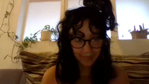 _tutti_frutti_ online show from 2, 2, 2025