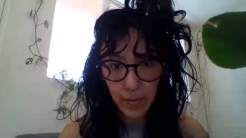 _tutti_frutti_ online show from 3, 2, 2025