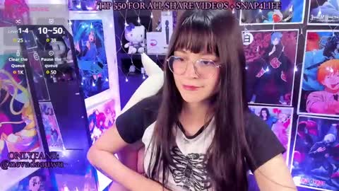 Snapshot of _urcutekitty chatting on 28, 1, 2025 online show from 28, 1, 2025