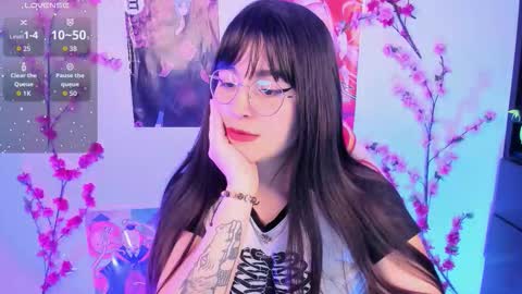 Snapshot of _urcutekitty chatting on 7, 11, 2025 online show from 7, 11, 2025