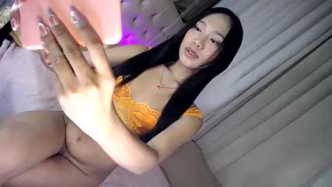 Snapshot of _ursweetapple_ chatting on 19, 12, 2024 MS. apple online show from 19, 12, 2024