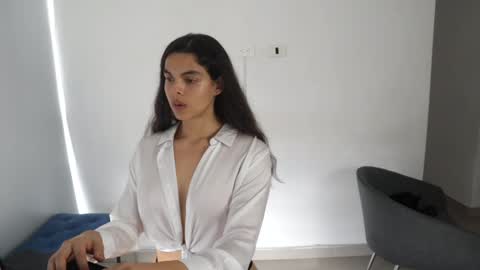 Anastasia Vahos online show from 27, 1, 2025