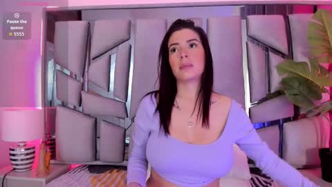 _valeria_saenz_ online show from 13, 10, 2025