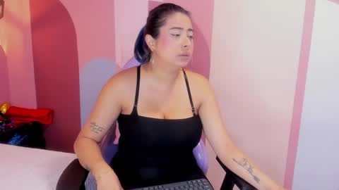 _valeryboobs_ online show from 15, 4, 2026