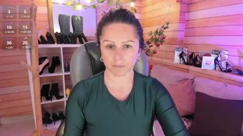 Snapshot of _victoria_collins chatting on 16, 7, 2026 Sol online show from 16, 7, 2026