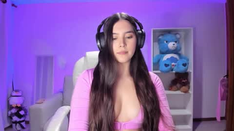 Snapshot of _wdreamgirl chatting on 6, 11, 2025 Fernanda online show from 6, 11, 2025