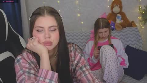 Fiona and Wayne online show from 1, 3, 2026