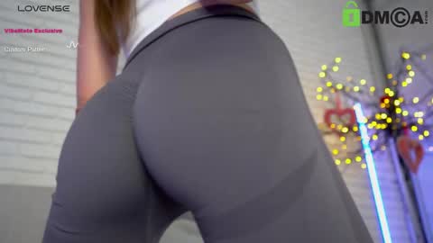 Lily online show from 12, 2, 2025