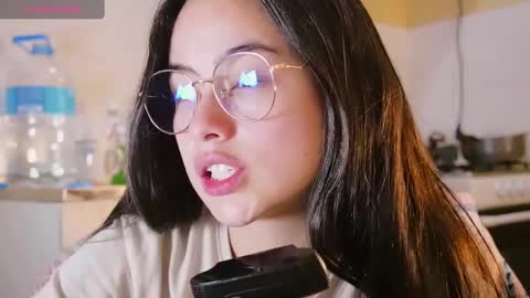 Macca and Ana online show from 2, 1, 2025