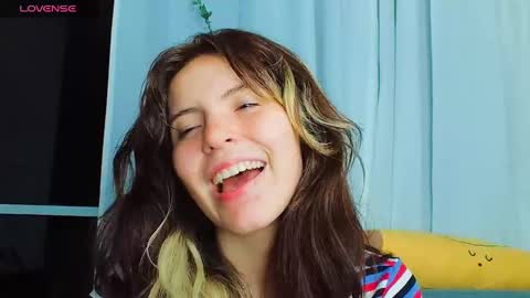 _yourcherrybomb online show from 4, 2, 2025