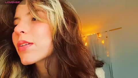 _yourcherrybomb online show from 22, 2, 2025