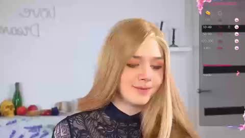 LITTLE FOX online show from 7, 11, 2025