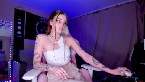 Snapshot of _yourwetdreams_ chatting on 16, 2, 2025 Roxy online show from 16, 2, 2025