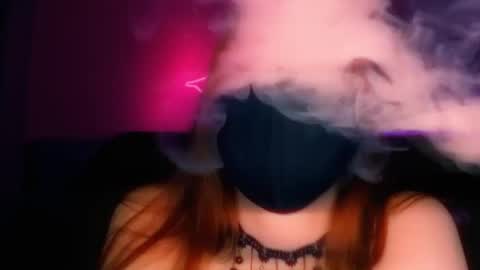 Snapshot of _yourwetdreams_ chatting on 18, 11, 2025 Roxy online show from 18, 11, 2025